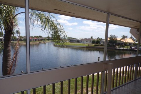Copropriété à louer à Punta Gorda, Floride: 2 chambres, 103.49 m2 № 2099581 - photo 5