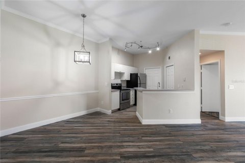 Condo in Lutz, Florida, 2 bedrooms  № 1850205 - photo 7