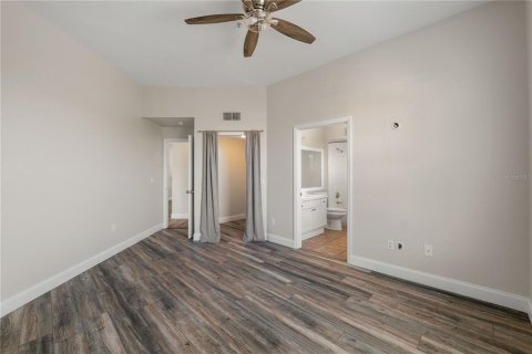 Condo in Lutz, Florida, 2 bedrooms  № 1850205 - photo 11