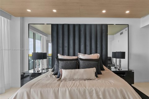 Condo in Bay Harbor Islands, Florida, 3 bedrooms  № 1936403 - photo 18