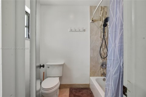 Townhouse in Lauderhill, Florida 2 bedrooms, 133.41 sq.m. № 2026844 - photo 20