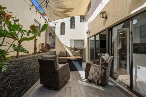 Townhouse in Lauderhill, Florida 2 bedrooms, 133.41 sq.m. № 2026844 - photo 15