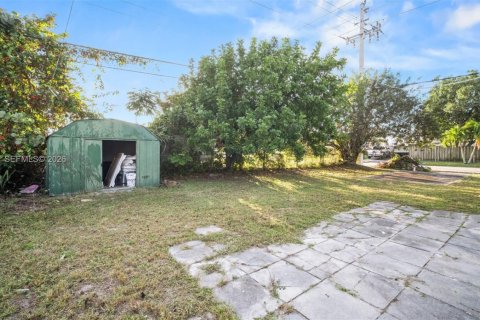 Casa en alquiler en Hollywood, Florida, 3 dormitorios, 94.02 m2 № 2011765 - foto 19