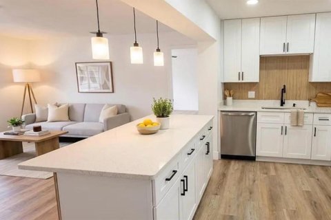 Villa ou maison à vendre à Kissimmee, Floride: 4 chambres, 171.13 m2 № 2434915 - photo 10
