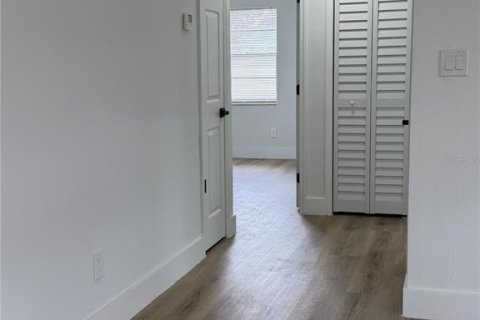 Villa ou maison à vendre à Kissimmee, Floride: 4 chambres, 171.13 m2 № 2434915 - photo 28