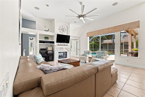 Villa ou maison à vendre à Palm Harbor, Floride: 4 chambres, 341.14 m2 № 2304592 - photo 13
