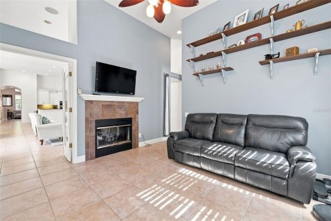 Villa ou maison à vendre à Palm Harbor, Floride: 4 chambres, 341.14 m2 № 2304592 - photo 16