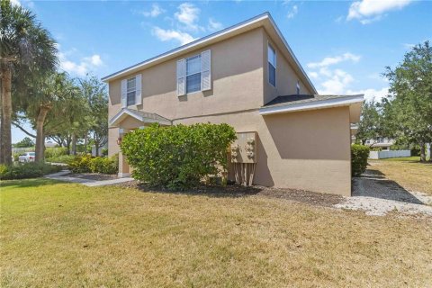 Condo in Bradenton, Florida, 3 bedrooms № 2209141 - photo 3