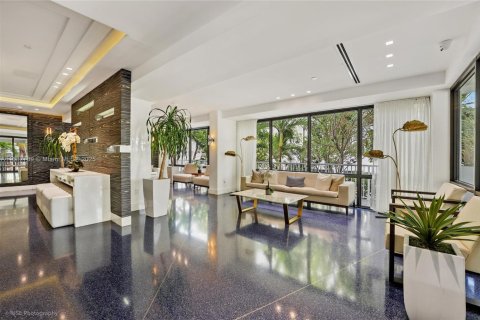 Купить кондоминиум в Майами-Бич, Флорида 2 спальни, 81.75м2, № 1940949 - фото 8