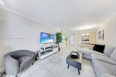 Купить кондоминиум в Майами-Бич, Флорида 2 спальни, 81.75м2, № 1940949 - фото 17