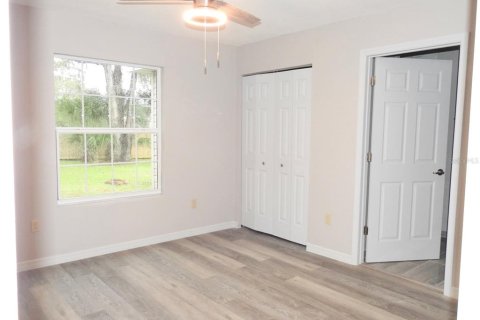 House in Ocala, Florida 4 bedrooms, 106.09 sq.m. № 847107 - photo 12