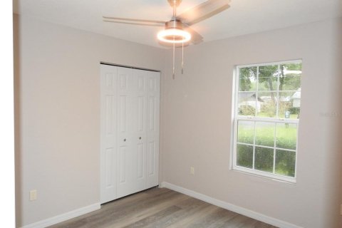 House in Ocala, Florida 4 bedrooms, 106.09 sq.m. № 847107 - photo 18