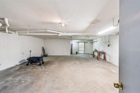 Condo in Treasure Island, Florida, 2 bedrooms  № 1874072 - photo 27