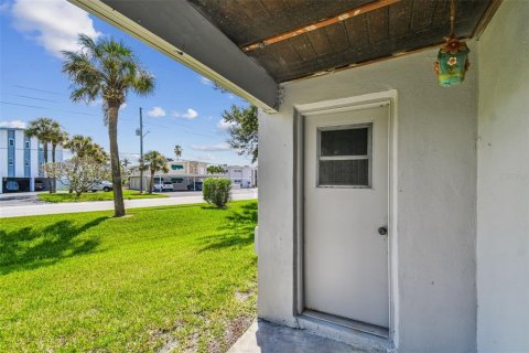 Condo in Treasure Island, Florida, 2 bedrooms  № 1874072 - photo 3