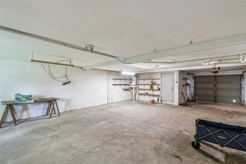 Condo in Treasure Island, Florida, 2 bedrooms  № 1874072 - photo 29