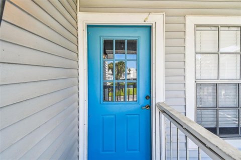 Condo in Treasure Island, Florida, 2 bedrooms  № 1874072 - photo 10