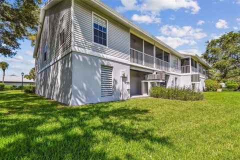 Condo in Treasure Island, Florida, 2 bedrooms  № 1874072 - photo 6