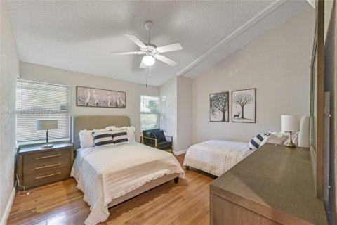 Casa en venta en Fort Lauderdale, Florida, 3 dormitorios, 254.09 m2 № 1753628 - foto 21