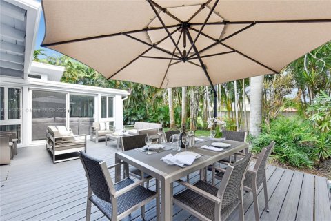 Casa en venta en Fort Lauderdale, Florida, 3 dormitorios, 254.09 m2 № 1753628 - foto 29