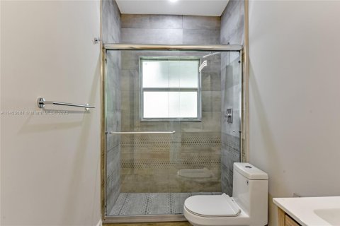 Casa en venta en Fort Lauderdale, Florida, 3 dormitorios, 254.09 m2 № 1753628 - foto 22