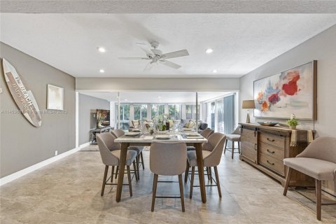 Casa en venta en Fort Lauderdale, Florida, 3 dormitorios, 254.09 m2 № 1753628 - foto 11