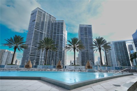Condo in Miami, Florida, 1 bedroom  № 1975690 - photo 26