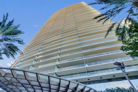 Купить кондоминиум в Санни-Айлс-Бич, Флорида 2 спальни, 120.4м2, № 1976065 - фото 4