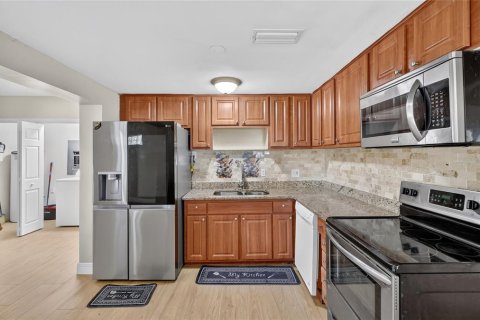 Купить виллу или дом в Лейкленд, Флорида 4 комнаты, 97.36м2, № 2321622 - фото 5