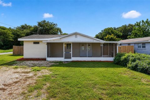 House in Lakeland, Florida 3 bedrooms, 97.36 sq.m. № 2321622