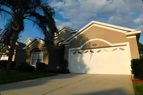 House in Kissimmee, Florida 4 bedrooms, 170.38 sq.m. № 1718111 - photo 1