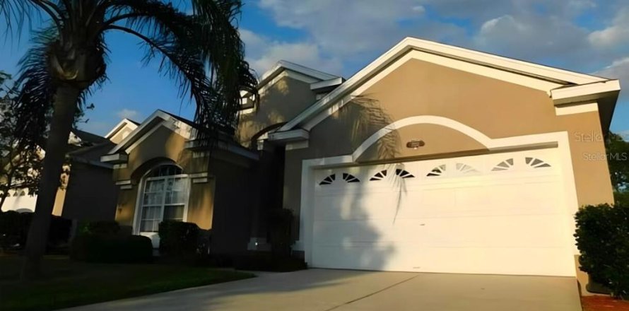 House in Kissimmee, Florida 4 bedrooms, 170.38 sq.m. № 1718111