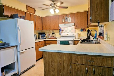 House in Lake Placid, Florida 2 bedrooms, 123.75 sq.m. № 1866079 - photo 4