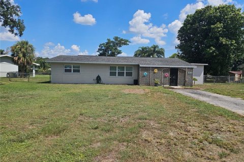 House in Lake Placid, Florida 2 bedrooms, 123.75 sq.m. № 1866079 - photo 1