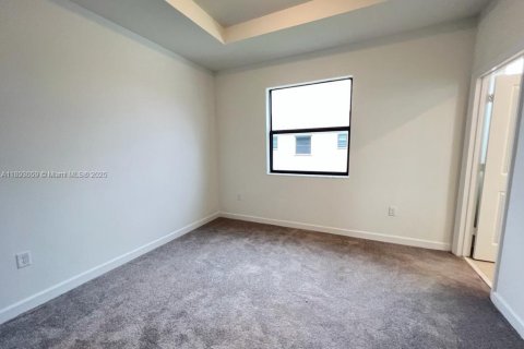 Villa ou maison à louer à Homestead, Floride: 3 chambres, 123.37 m2 № 1945926 - photo 13