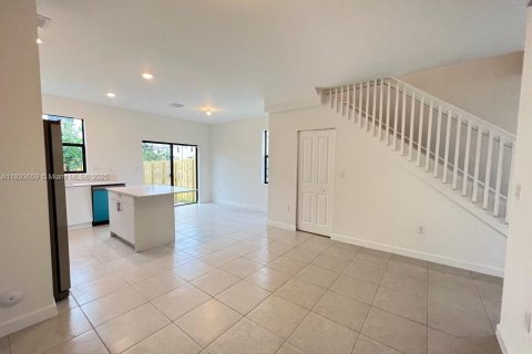 Villa ou maison à louer à Homestead, Floride: 3 chambres, 123.37 m2 № 1945926 - photo 10