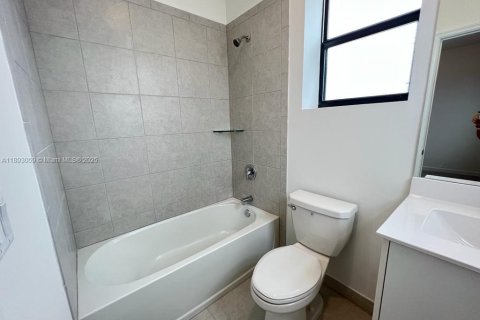 Villa ou maison à louer à Homestead, Floride: 3 chambres, 123.37 m2 № 1945926 - photo 16