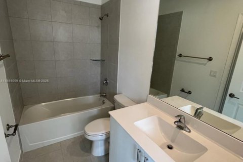 Villa ou maison à louer à Homestead, Floride: 3 chambres, 123.37 m2 № 1945926 - photo 18