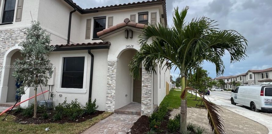 Villa ou maison à Homestead, Floride 3 chambres, 123.37 m2 № 1945926