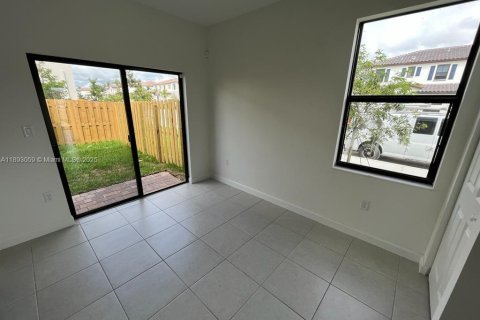 Villa ou maison à louer à Homestead, Floride: 3 chambres, 123.37 m2 № 1945926 - photo 12