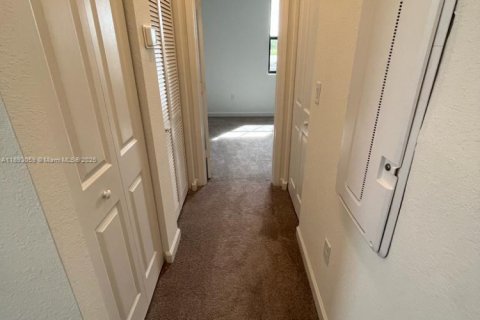 Villa ou maison à louer à Homestead, Floride: 3 chambres, 123.37 m2 № 1945926 - photo 21