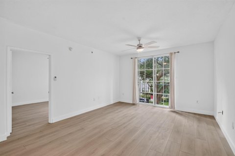 Condo in West Palm Beach, Florida, 1 bedroom № 2414593 - photo 8