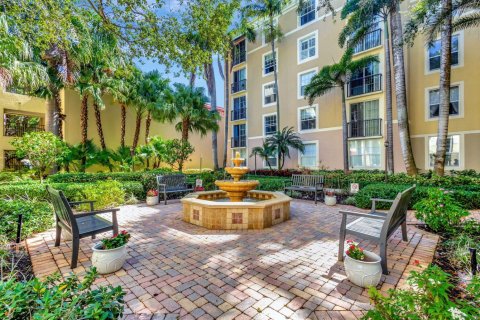 Condo in West Palm Beach, Florida, 1 bedroom № 2414593 - photo 25