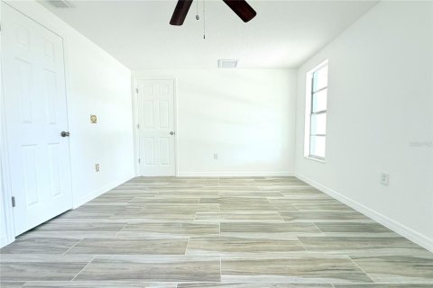House in Port Richey, Florida 2 bedrooms, 132.66 sq.m. № 1876702 - photo 21