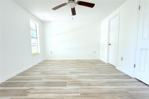 House in Port Richey, Florida 2 bedrooms, 132.66 sq.m. № 1876702 - photo 20