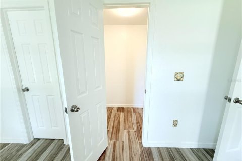 House in Port Richey, Florida 2 bedrooms, 132.66 sq.m. № 1876702 - photo 19
