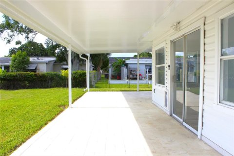 House in Port Richey, Florida 2 bedrooms, 132.66 sq.m. № 1876702 - photo 28