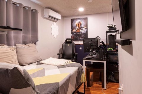 Casa en venta en Miami, Florida, 4 dormitorios, 327.95 m2 № 1860937 - foto 26