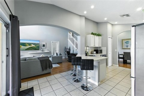 House in Davenport, Florida 5 bedrooms, 195.65 sq.m. № 1803861 - photo 12