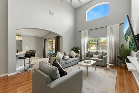 House in Davenport, Florida 5 bedrooms, 195.65 sq.m. № 1803861 - photo 7