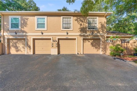 Condo in Temple Terrace, Florida, 2 bedrooms № 2149452 - photo 4